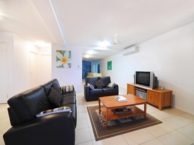 8/18 Raintree Place, Airlie Beach QLD 4802
