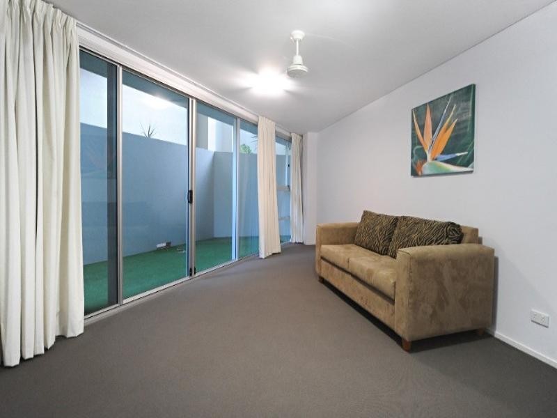 8/18 Raintree Place, Airlie Beach QLD 4802