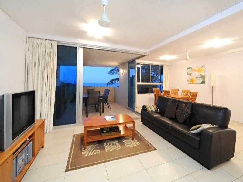 8/18 Raintree Place, Airlie Beach QLD 4802