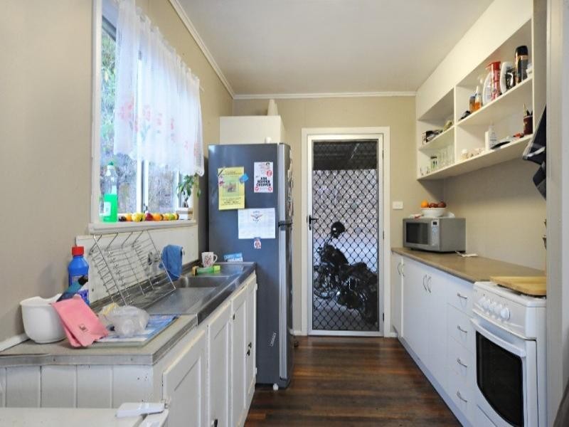 14 Coral Esplanade, Cannonvale QLD 4802