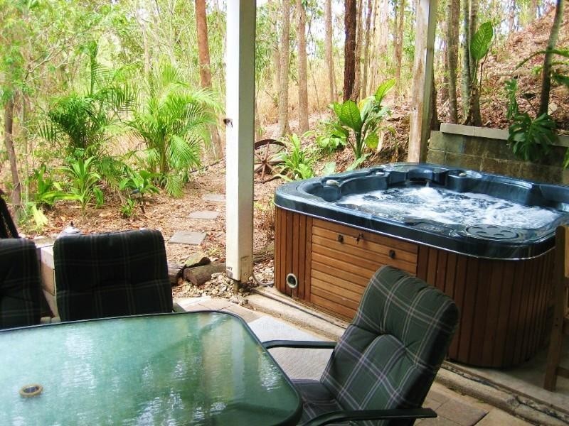Lot 3 Dronley Place, Cannonvale QLD 4802