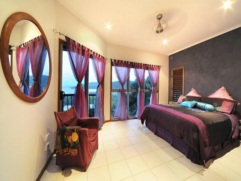 14 Nara Avenue, Airlie Beach QLD 4802