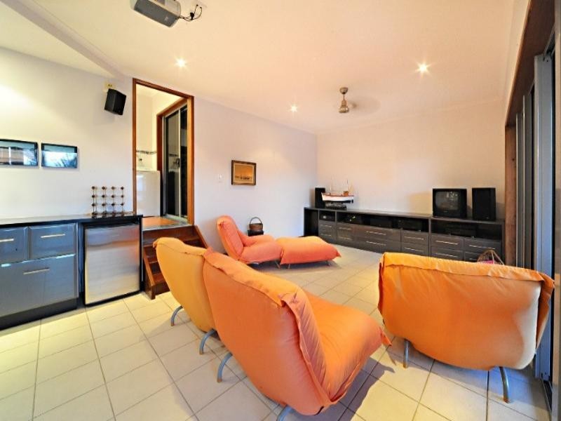 14 Nara Avenue, Airlie Beach QLD 4802