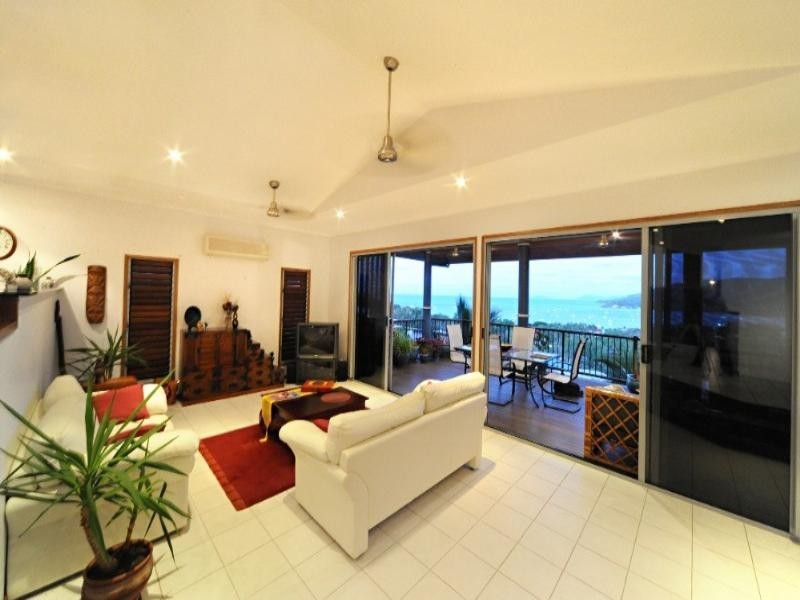 14 Nara Avenue, Airlie Beach QLD 4802