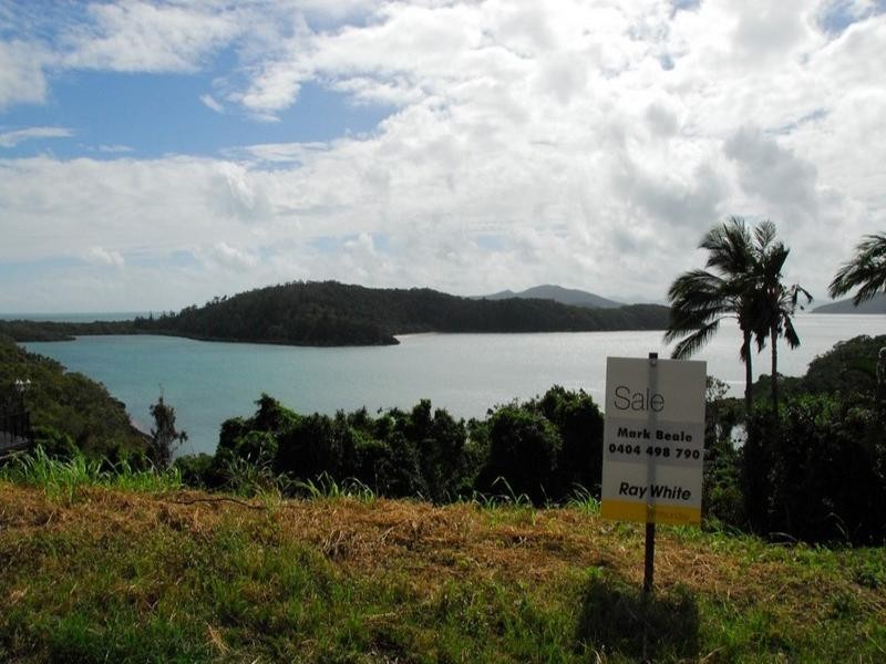 11 Warrain Street, Shute Harbour QLD 4802