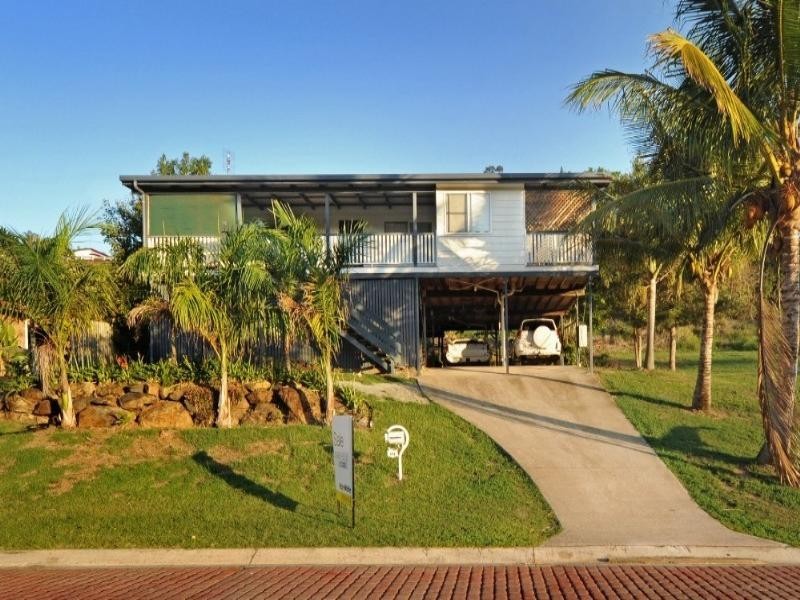 37 South Molle Boulevard, Cannonvale QLD 4802