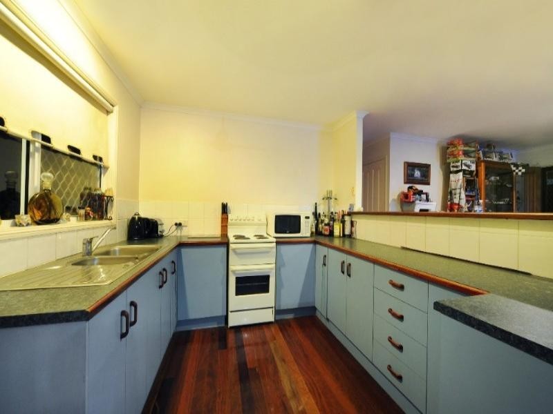 37 South Molle Boulevard, Cannonvale QLD 4802