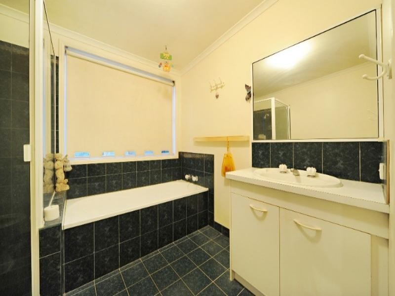 37 South Molle Boulevard, Cannonvale QLD 4802