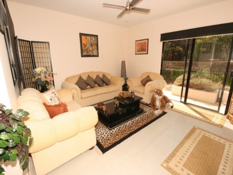 5 Whitehaven Crescent, Cannonvale QLD 4802