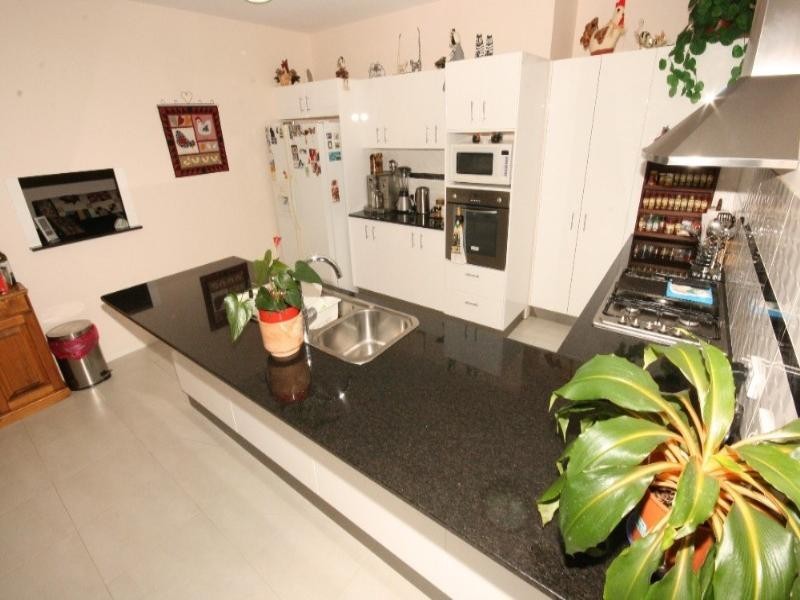 5 Whitehaven Crescent, Cannonvale QLD 4802