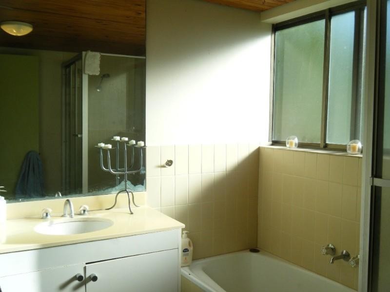 105/2 Eshelby Drive, Cannonvale QLD 4802