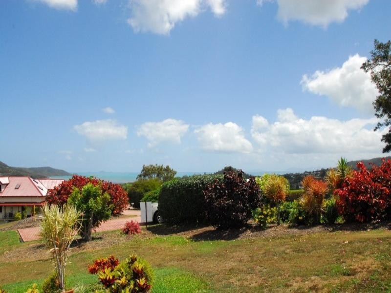 Lot 6/14 Hamilton Avenue, Cannonvale QLD 4802