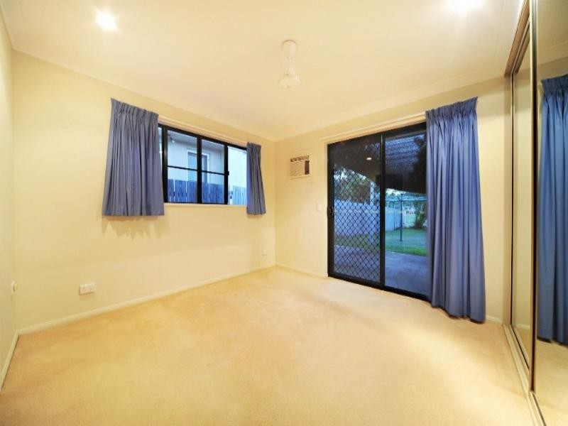32 Valley Drive, Cannonvale QLD 4802