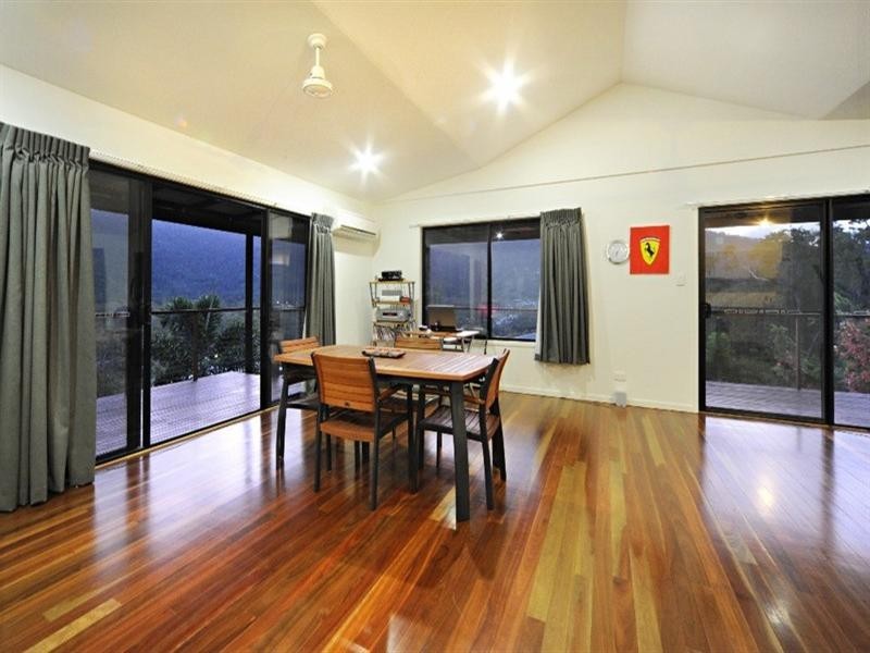 8 Curlew Court, Jubilee Pocket QLD 4802
