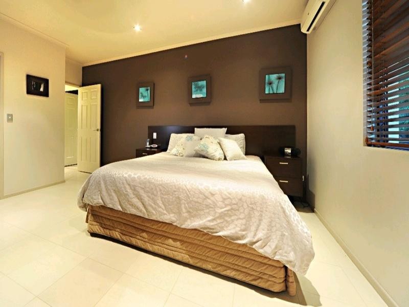 10 Pepperberry Lane, Cannonvale QLD 4802