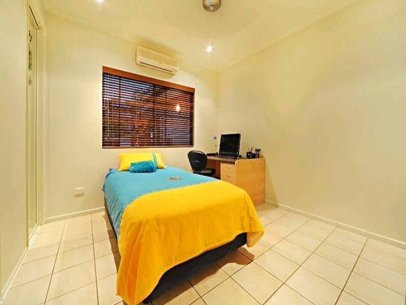 10 Pepperberry Lane, Cannonvale QLD 4802