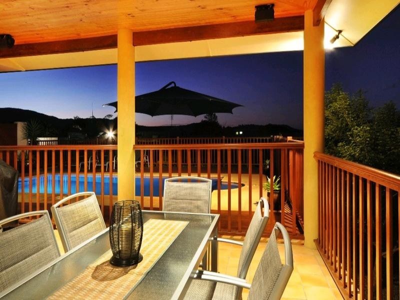 10 Pepperberry Lane, Cannonvale QLD 4802
