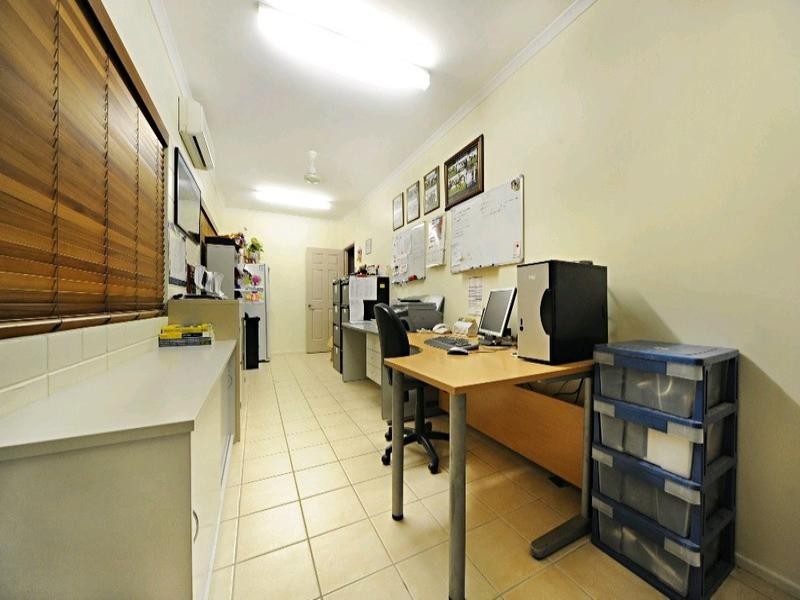 10 Pepperberry Lane, Cannonvale QLD 4802