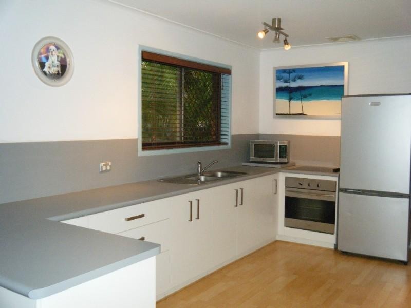 1/20 Pandanus Drive, Cannonvale QLD 4802