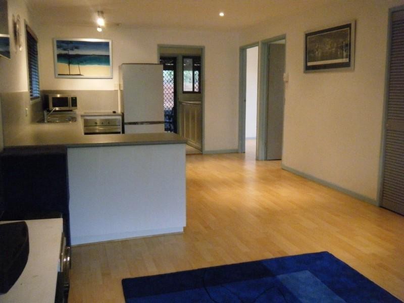 1/20 Pandanus Drive, Cannonvale QLD 4802