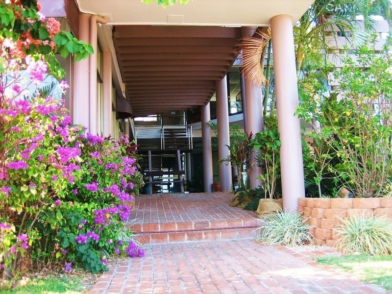1/44 Coral Esplanade, Cannonvale QLD 4802