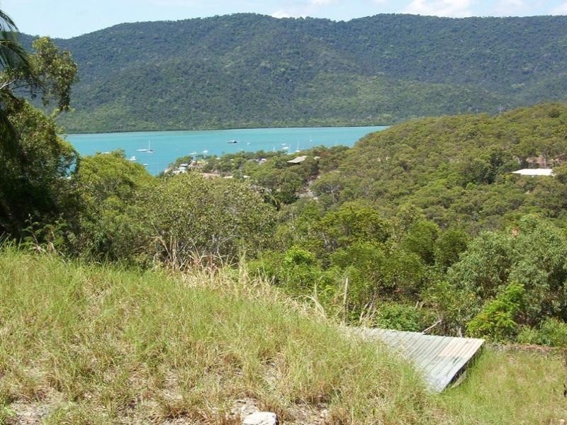 9 Neerim Crescent, Shute Harbour QLD 4802