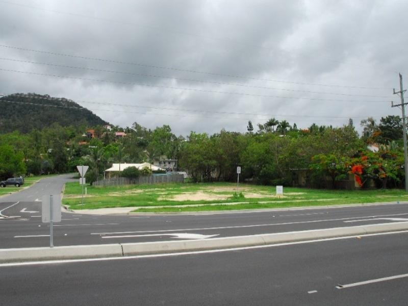Lot 1/182 Shute Harbour Road, Cannonvale QLD 4802