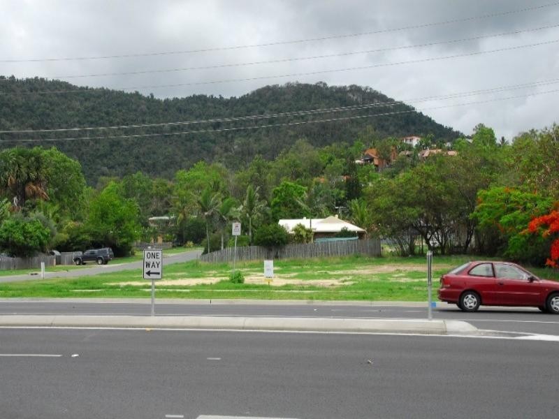 Lot 1/182 Shute Harbour Road, Cannonvale QLD 4802