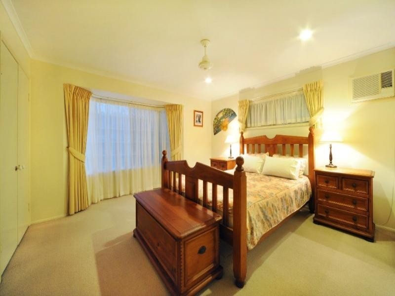 4 Kingfisher Terrace, Jubilee Pocket QLD 4802