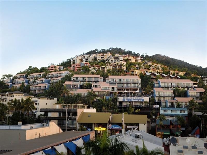 21 & 21a/5 Golden Orchid Drive, Airlie Beach QLD 4802