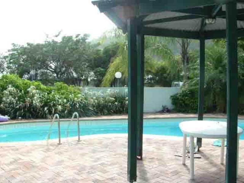 4a/10 Island Drive, Cannonvale QLD 4802