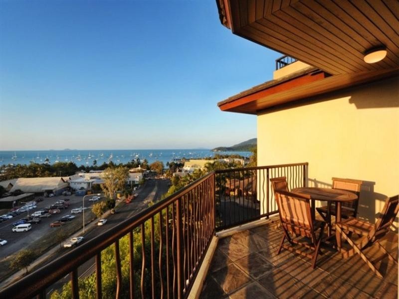 38/4 Golden Orchid Drive, Airlie Beach QLD 4802
