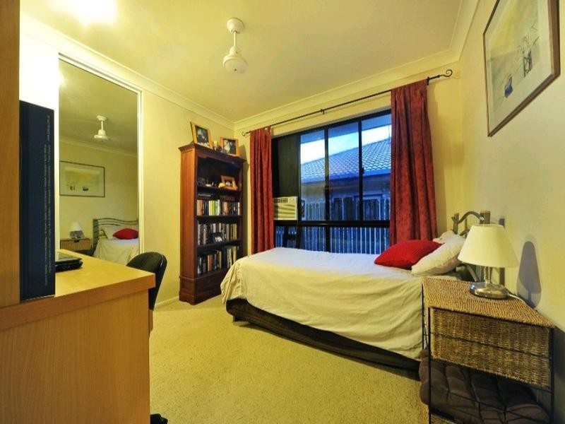 30 Valley Drive, Cannonvale QLD 4802