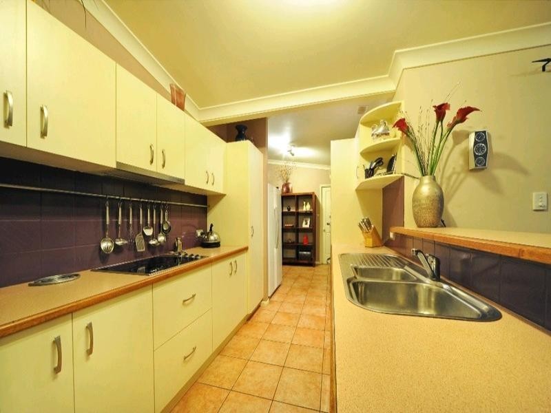 30 Valley Drive, Cannonvale QLD 4802