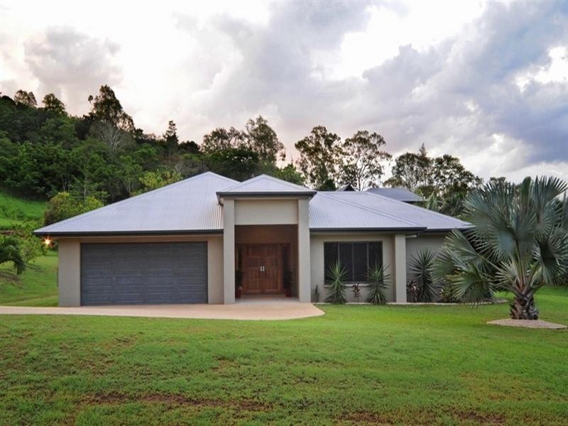 64 Stanley Drive, Cannonvale QLD 4802