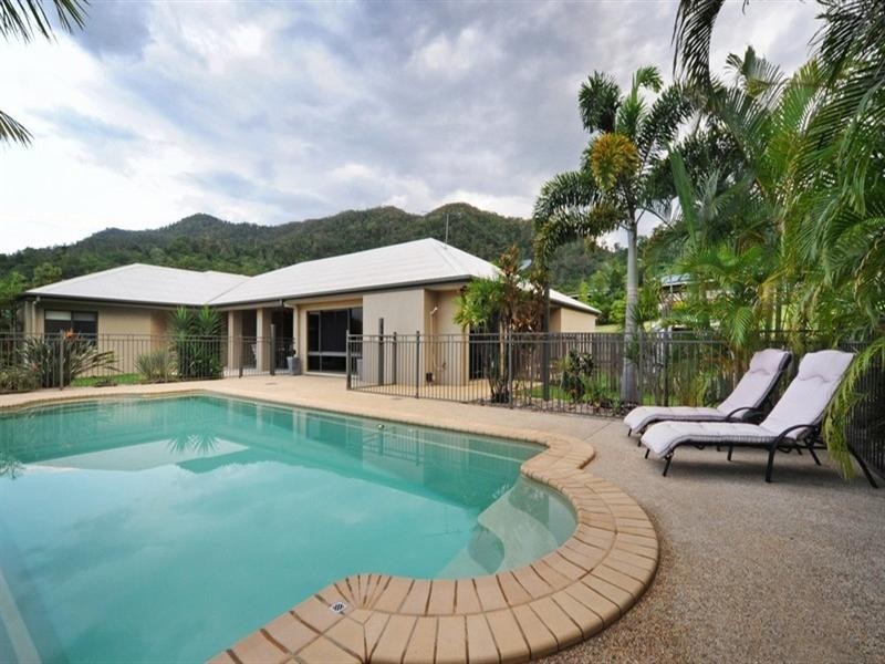64 Stanley Drive, Cannonvale QLD 4802