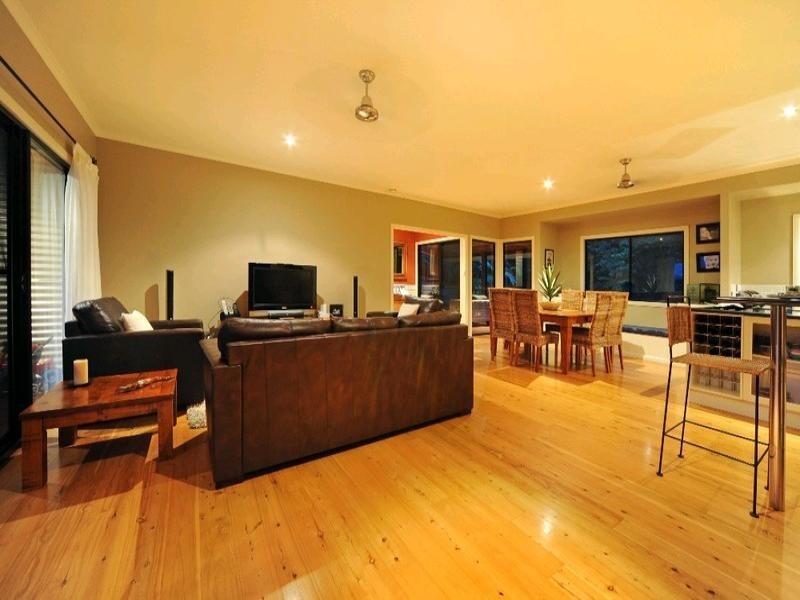 45 Tropic Road, Cannonvale QLD 4802