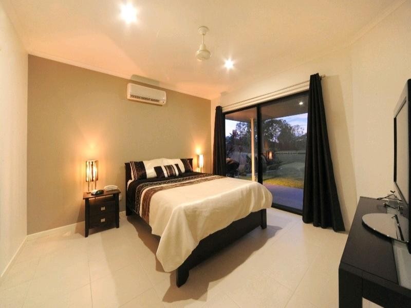 77 Abell Road, Cannonvale QLD 4802