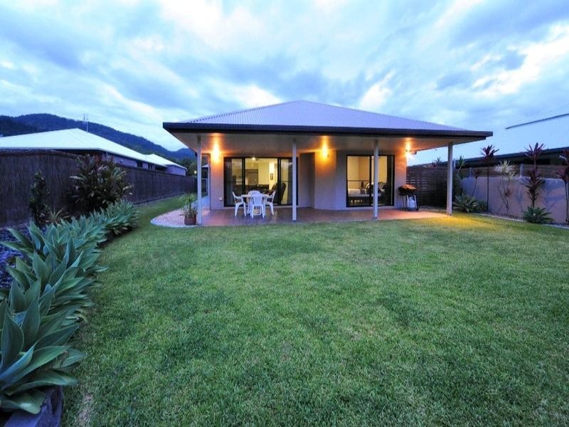 77 Abell Road, Cannonvale QLD 4802