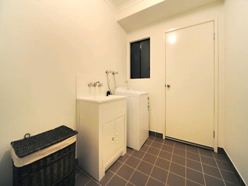 77 Abell Road, Cannonvale QLD 4802