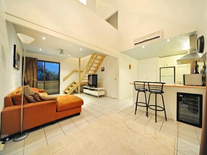 2/4 Border Drive, Cannonvale QLD 4802