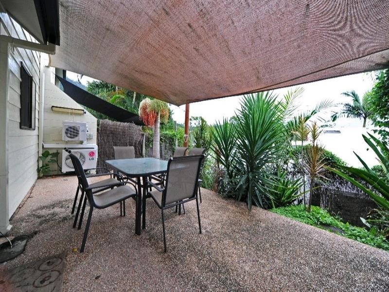 2/4 Border Drive, Cannonvale QLD 4802
