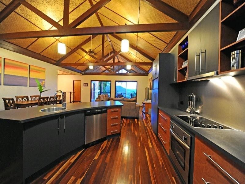 3 Daydream Court, Cannonvale QLD 4802