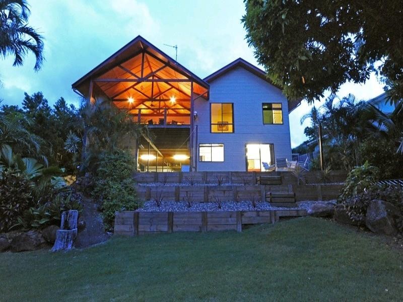 3 Daydream Court, Cannonvale QLD 4802