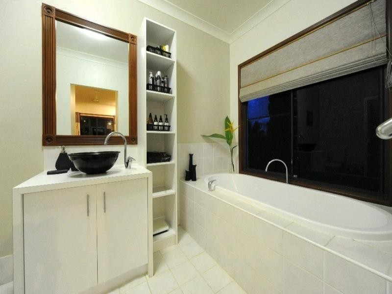 3 Daydream Court, Cannonvale QLD 4802