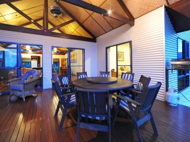 3 Daydream Court, Cannonvale QLD 4802