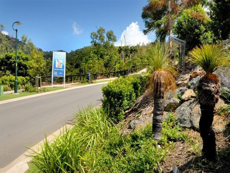 9 Flametree Court, Airlie Beach QLD 4802