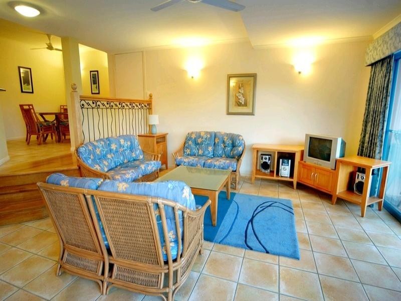 24/2 Nara Avenue, Airlie Beach QLD 4802