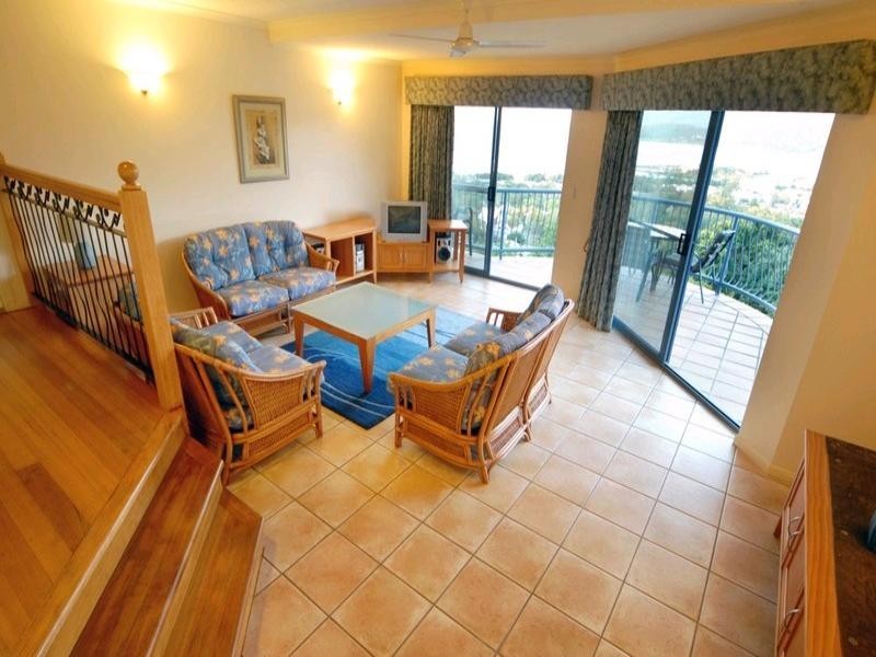 24/2 Nara Avenue, Airlie Beach QLD 4802