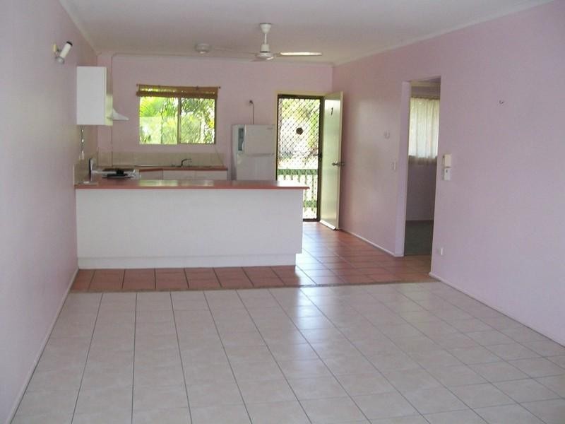 7/5 Border Drive, Cannonvale QLD 4802